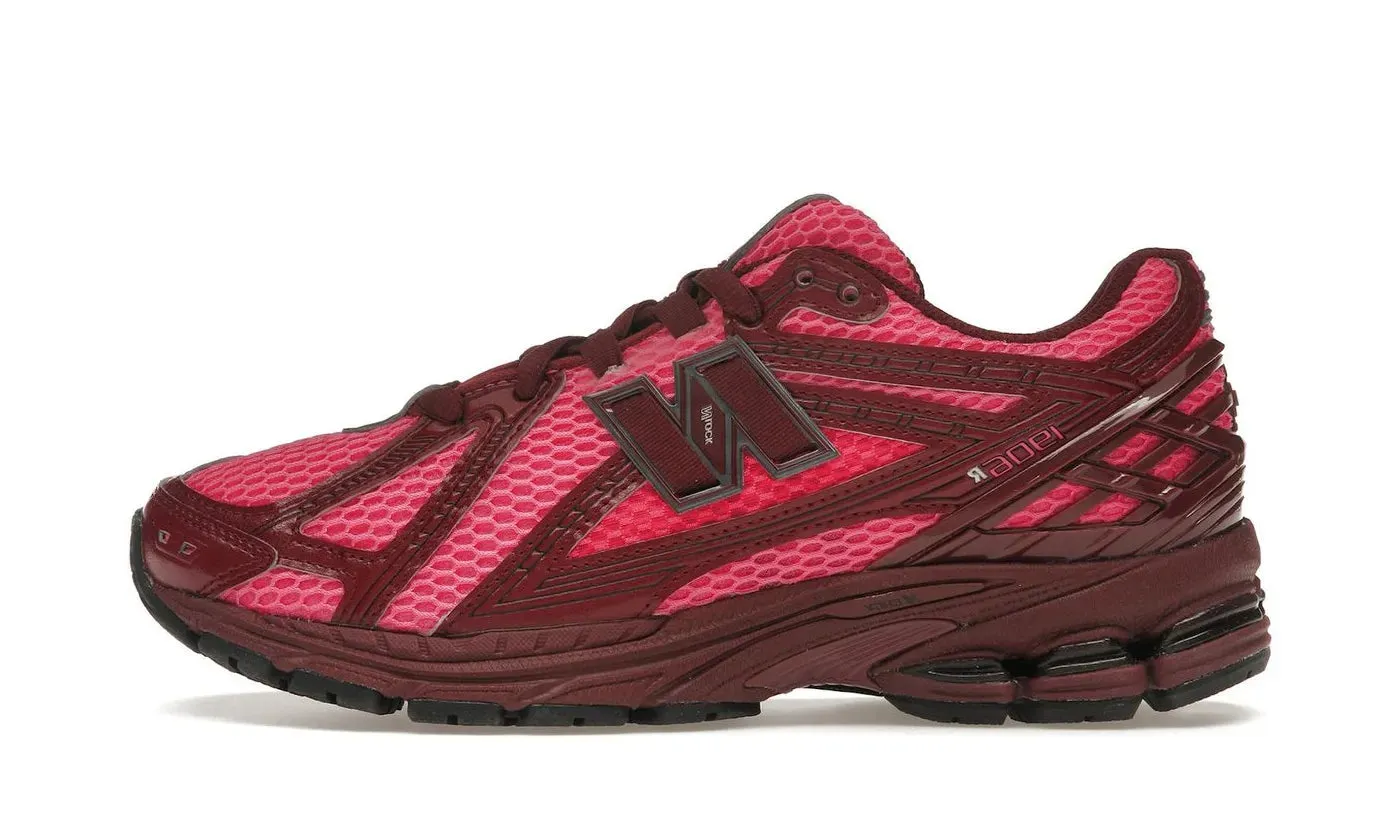1906R Zalando Trail Mix Maroon Pink