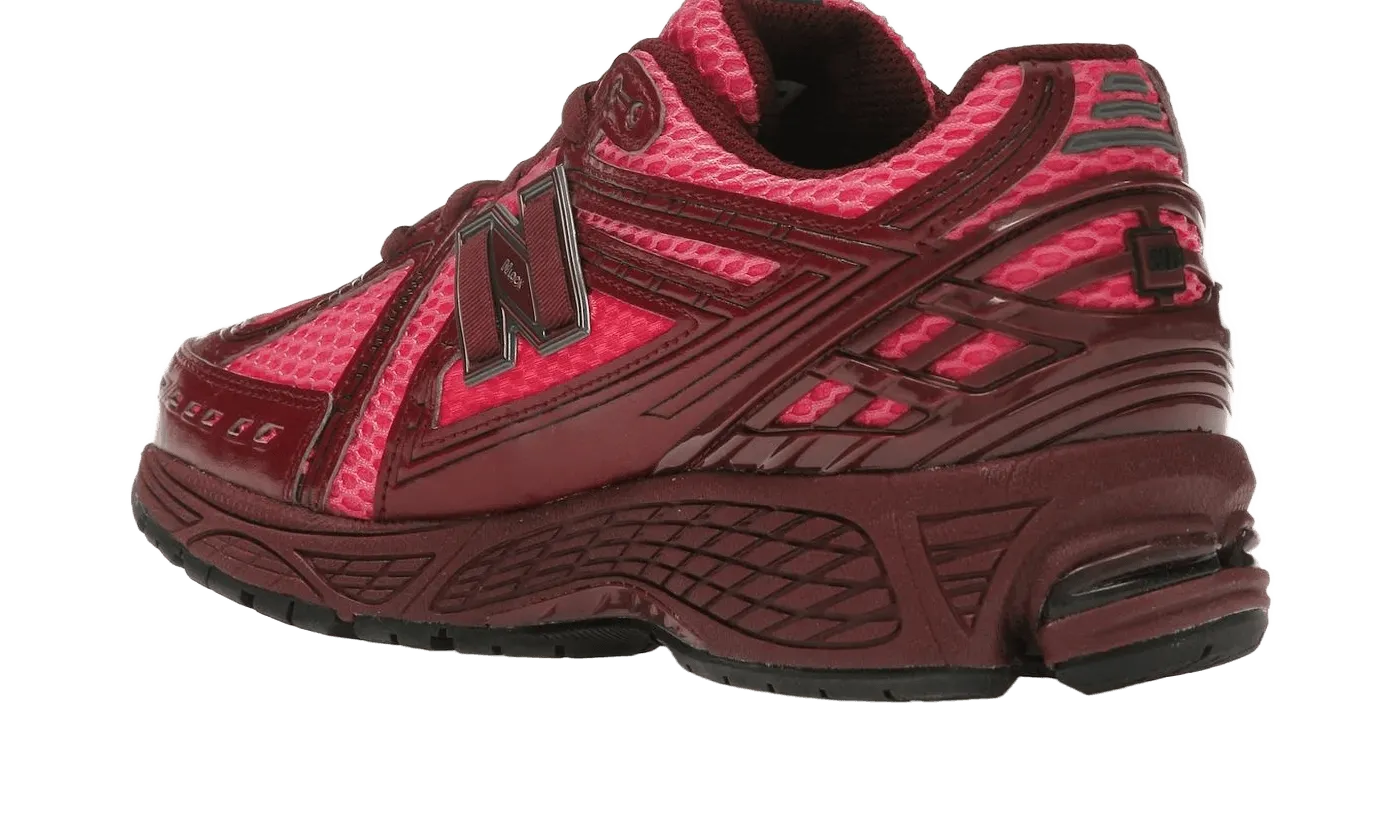 1906R Zalando Trail Mix Maroon Pink