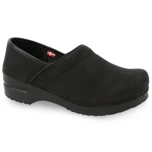 Hinsdale Women's Vegan Clog in Black