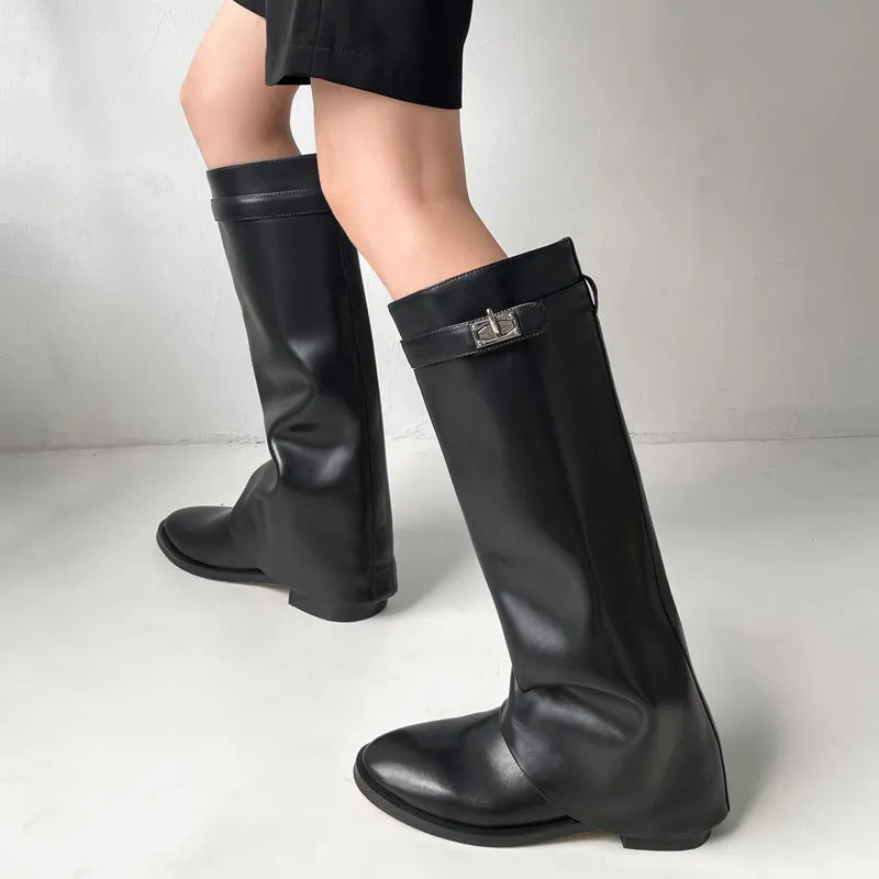 Large Tube Boots Belt Buckle - Round Head Metal Design