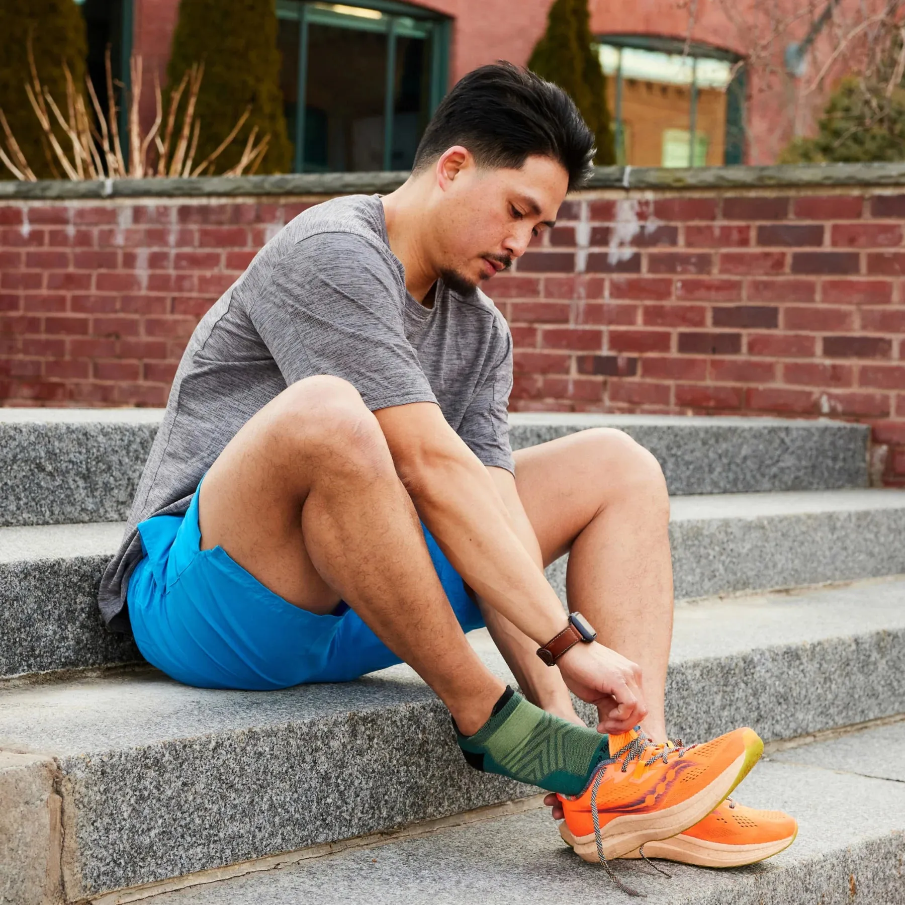 Men's Run No Show Tab Ultra-Lightweight Cushion Sock