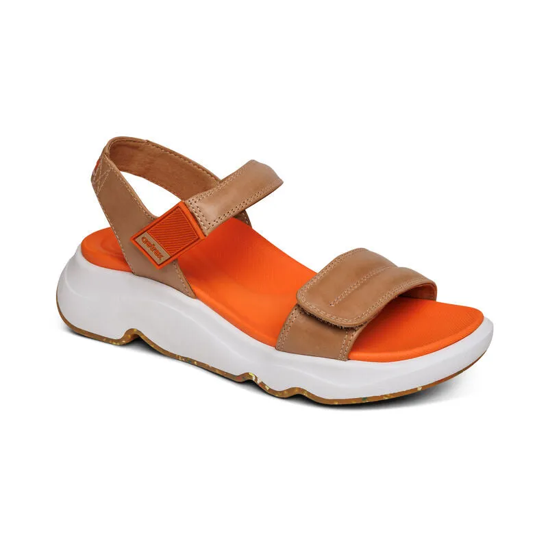 WOMEN'S AETREX WHIT SPORT SANDAL | CAMEL